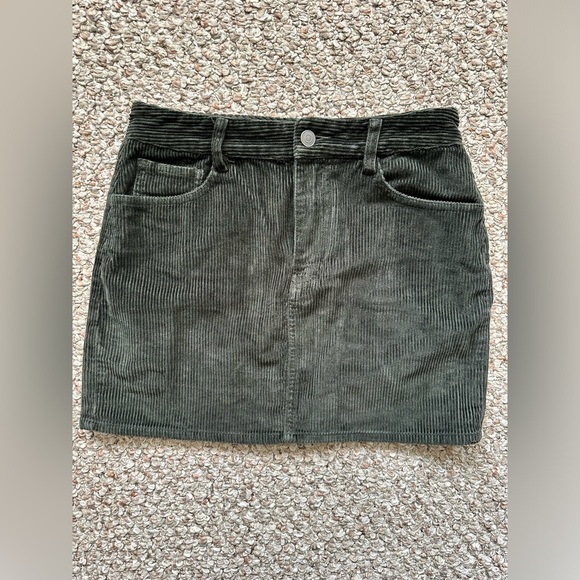 Wilfred Free Corduroy Skirt in Olive Green (Aritzia) - Picture 1 of 6